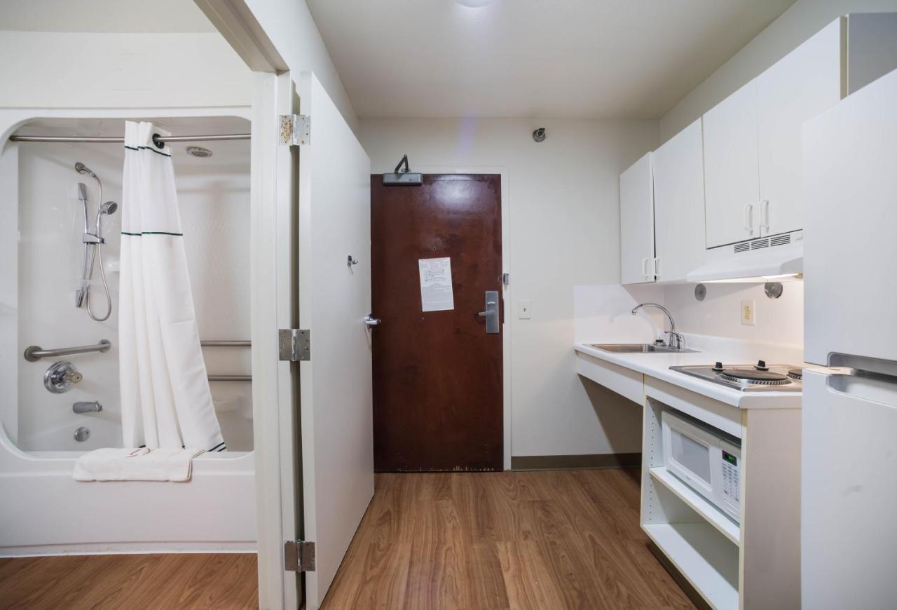 Hometowne By Red Roof St. Louis - Airport/n Lindbergh 2* Hazelwood
